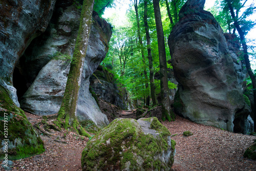 Durchgang durch die Berge photo