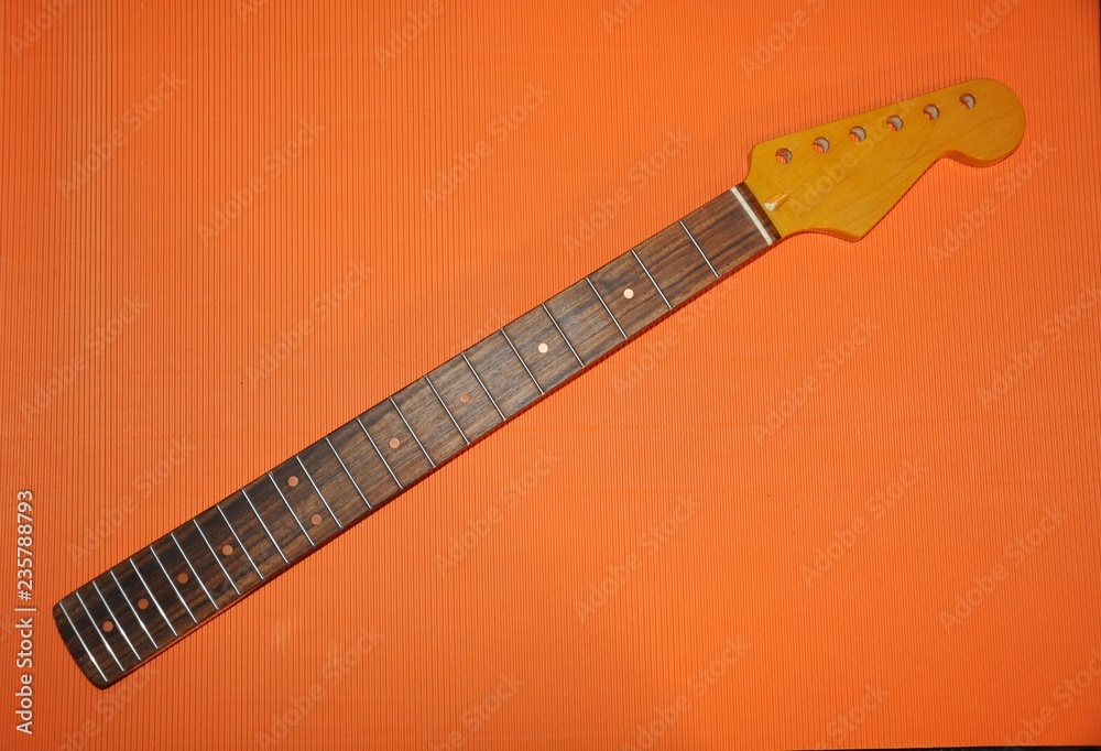 Naklejka premium Strat Hals