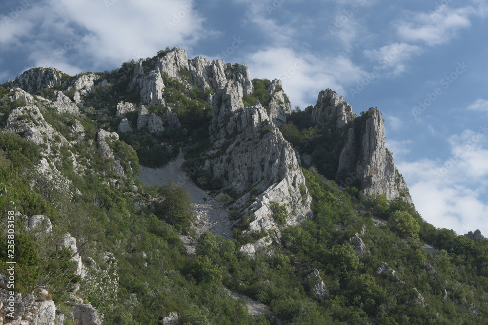 Obraz premium mountains and blue sky