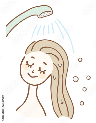 髪を洗い流す女性