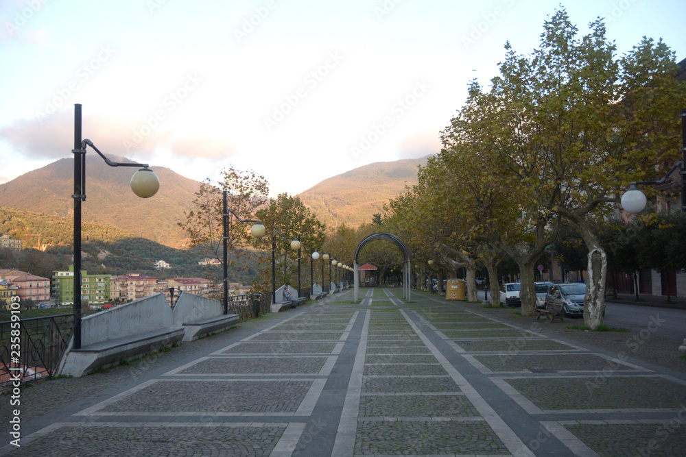 Fototapeta premium Montecorvino Rovella, Italia, paesaggio urbano e architettonico.