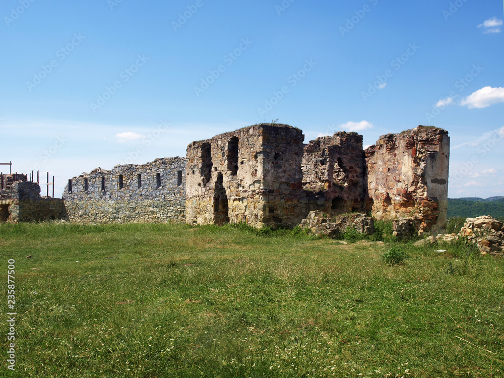 Pnivsky castle, Yaremche