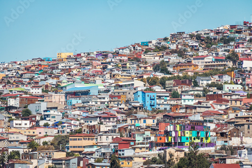 Fototapeta Naklejka Na Ścianę i Meble -  Houses of Valparaiso view from Cerro Concepcion Hill - Valparaiso, Chile