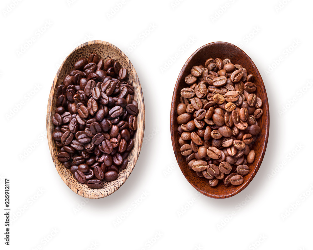 Fototapeta premium coffee beans in wooden bowls isolated on white