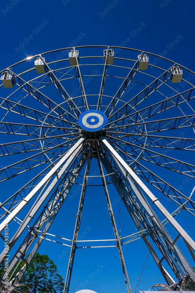 Ferris wheel in the children's park.