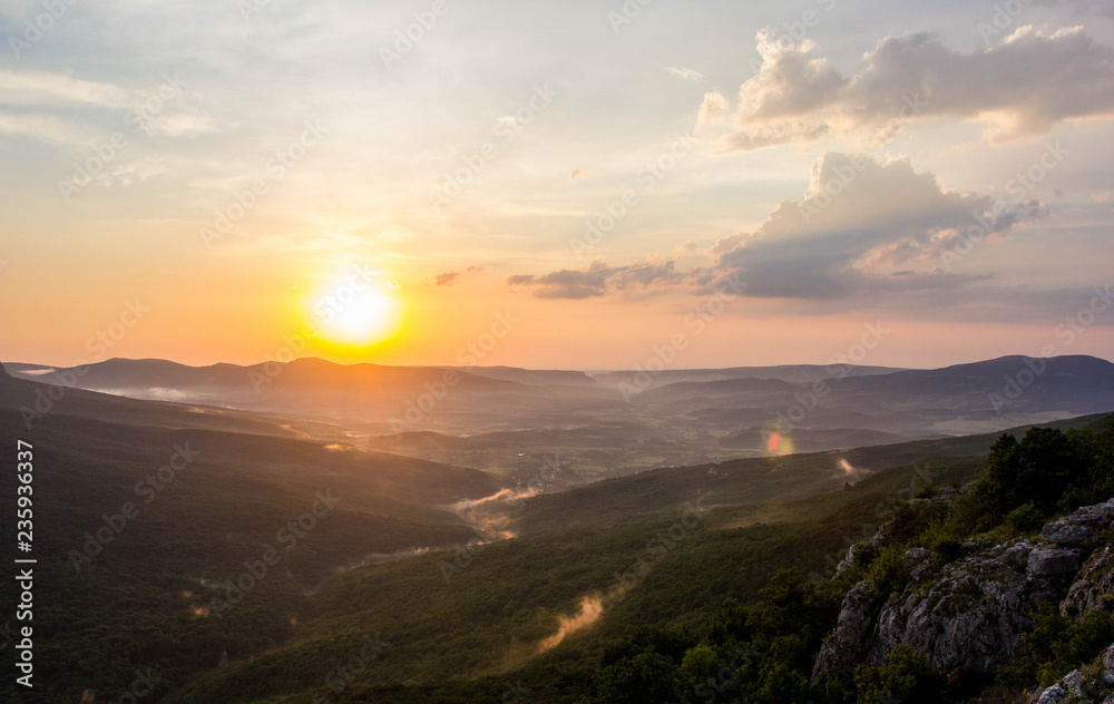 Obraz premium Sunset in the Crimean mountains