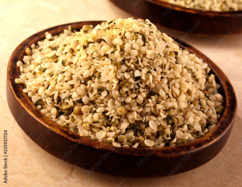 SHELLED HEMP SEEDS SHELLED HEMP SEEDS