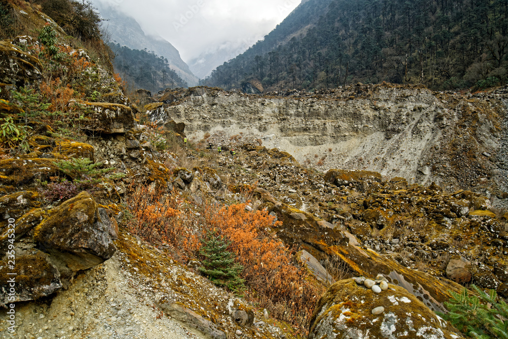Obraz premium Landscape while climbing at the Mera peak