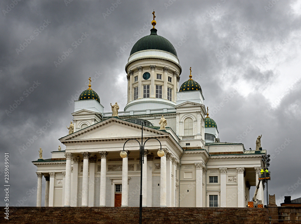 Finnish Evangelical Lutheran cathedral of Diocese (1852) in Helsinki, Suomi. Autumn