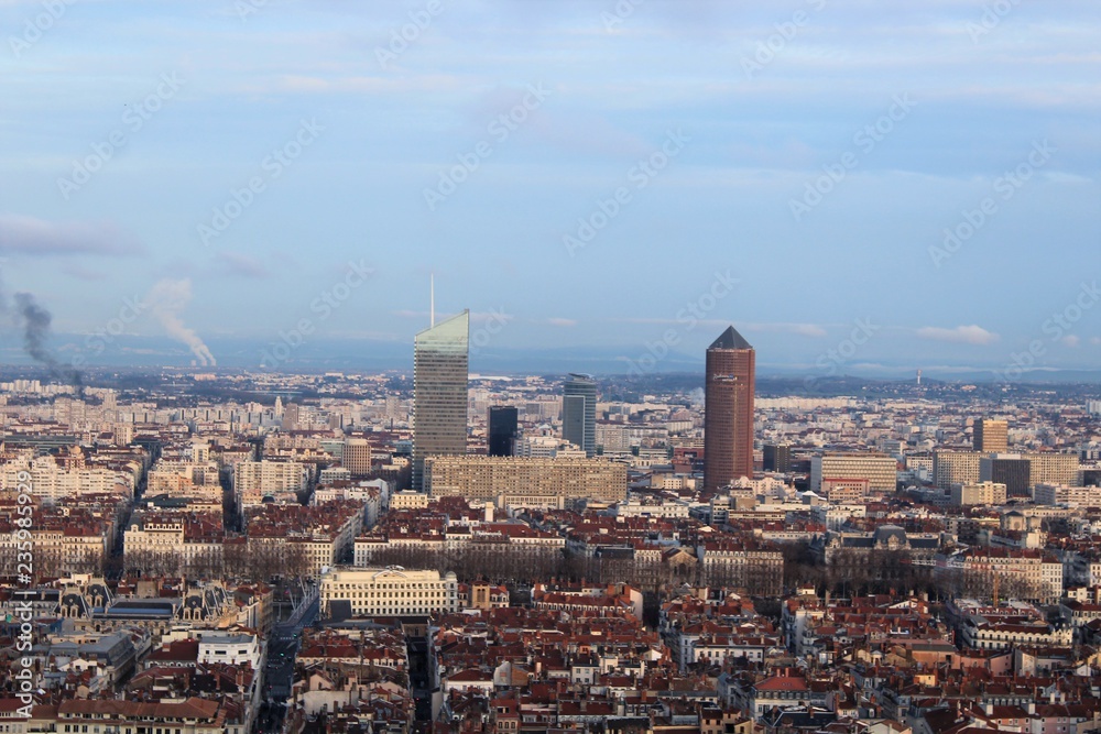 LYON VUE DEPUIS LA COLLINE DE FOURVIERE LYON VUE DEPUIS LA COLLINE DE FOURVIERE