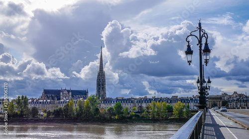 Pont de Bordeaux © victor
