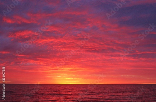 coucher de soleil sur la plage en Australie