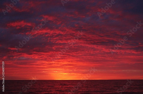 coucher de soleil sur la plage en Australie © FABIEN LOUVET