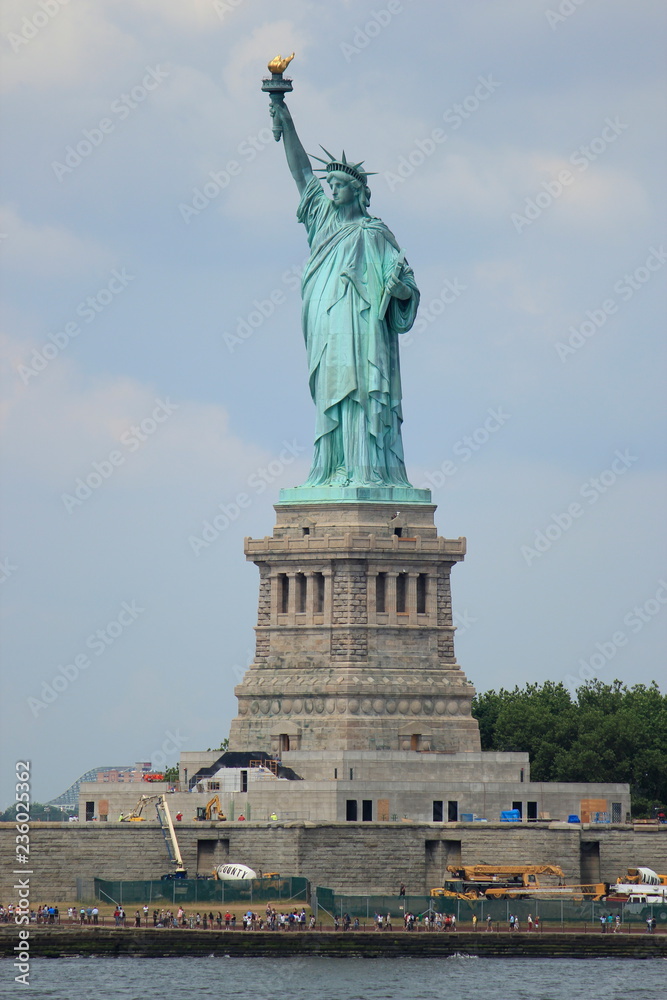 statue of liberty