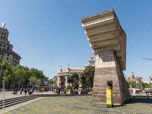 Canvas Print Catalonia Square, the center of the city and the most emblematic square in Barcelona, and monument to President of Catalonia, Francesc Macia