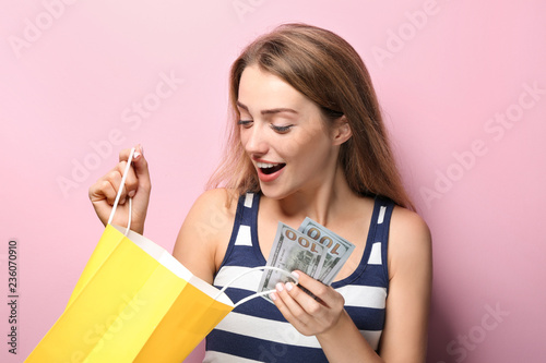 Beautiful girl with shoppin...