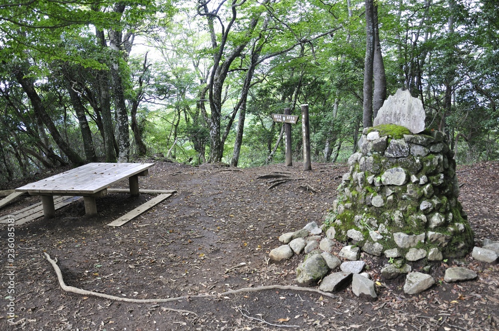 Obraz premium 畦ヶ丸の山頂