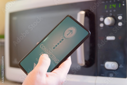 Connecting microwave oven with smart phone