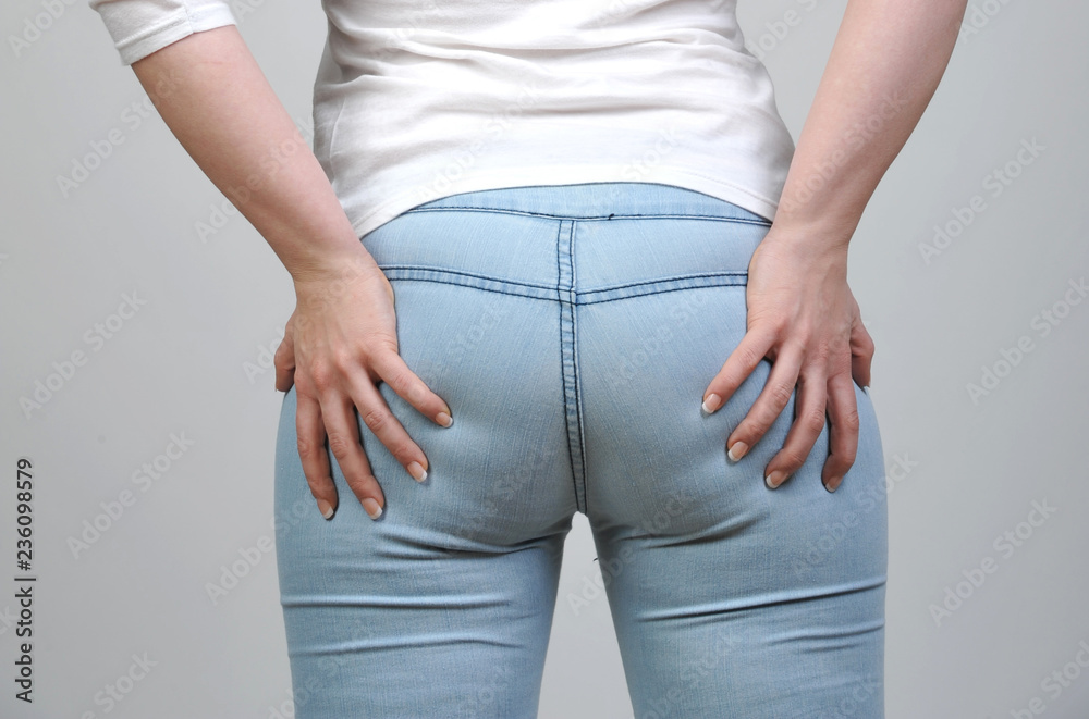 sexy po weinblich in jeans Stock Photo | Adobe Stock