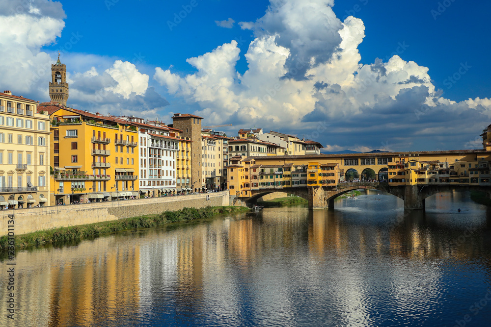 Naklejka premium Florence Bridges