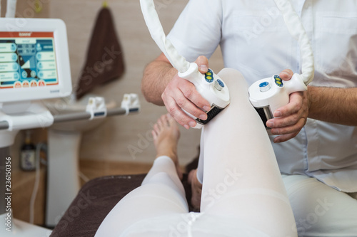 Procedure laser lipolysis o...