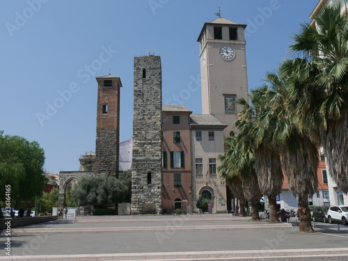 Savona - Torre del Brandale o Campanassa photo