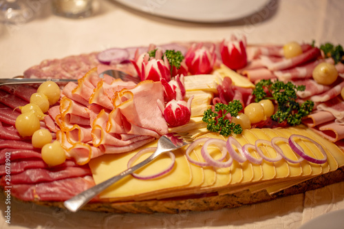 Platte - Käse - Wurst - Bayerisch - herzhaft - zünftig photo