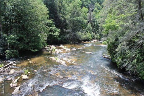 Fototapeta Naklejka Na Ścianę i Meble -  Toccoa River from the Swinging Bridge