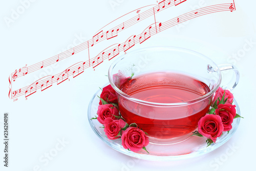 赤いバラとハーブティー ローズヒップ ハイビスカス Stock 写真 Adobe Stock