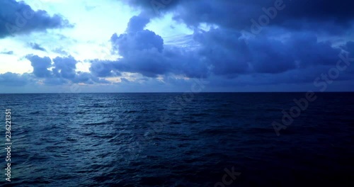 Wallpaper Mural ocean cloudy morning timelapse x20 Torontodigital.ca