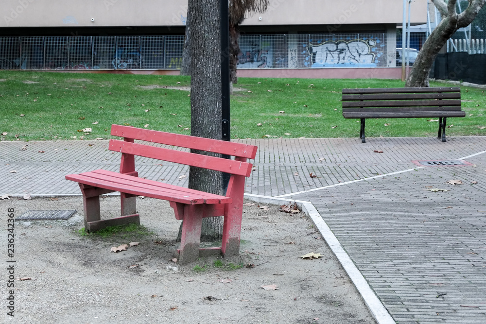 red bench isolated