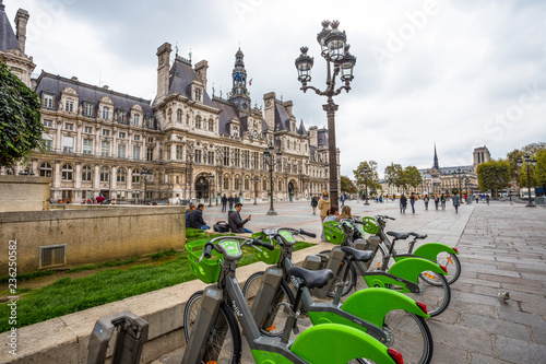 Photography PARIS, FRANCE, SEPTEMBER 6, 2018 - The Hotel de Ville with bikes for rent,  the City Hall of Paris,  France