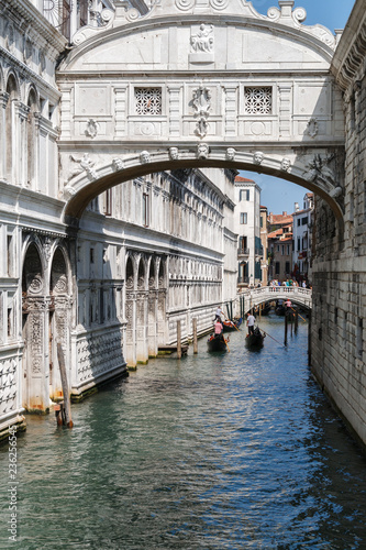 Die Seufzerbrücke in Venedig, Italien © Stephan