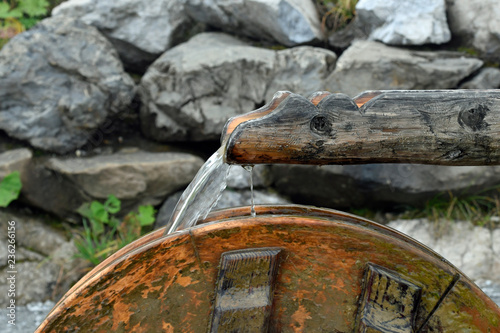 wasserspiel unterhalb der kanzelwand im kleinwalsertal