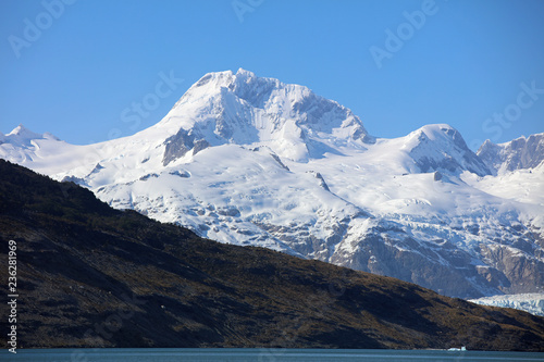 Ainsworth Bucht und Marinelli Gletscher in Patagonien. Chile © Benshot