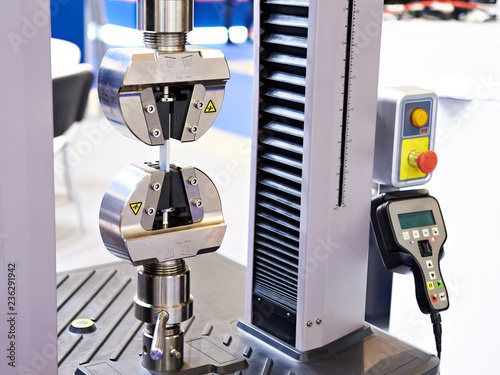 Testing tensile machine