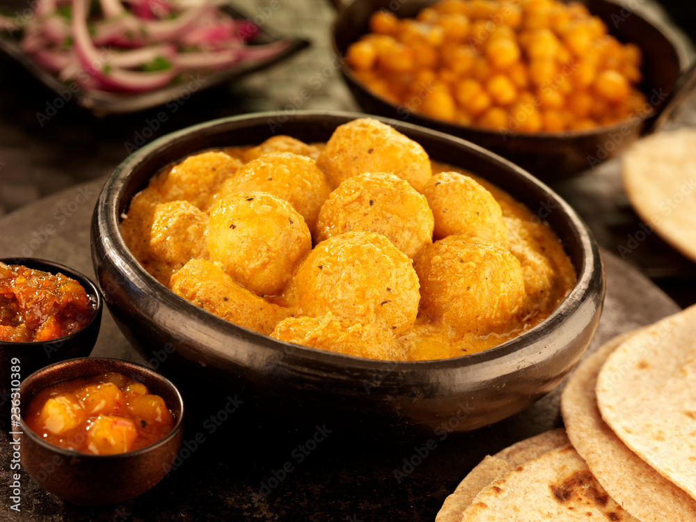 INDIAN KASHMIRI DUM ALOO POTATO CURRY INDIAN KASHMIRI DUM ALOO POTATO CURRY