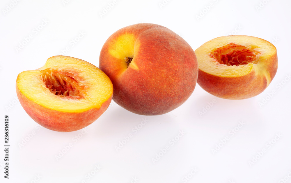 FRESH PEACHES