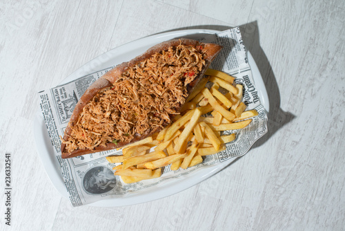 bocadillo de pollo