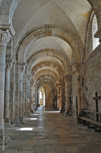 Vezelay, l'Abbazia di Santa Maria Maddalena - Borgogna © lamio