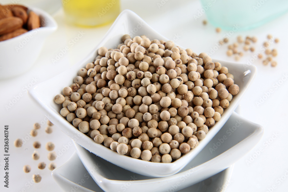 WHITE PEPPERCORNS WHITE PEPPERCORNS