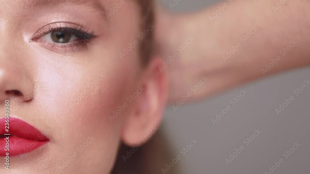 Professional Makeup for blonde woman with Red Lipstick Professional Makeup for blonde woman with Red Lipstick