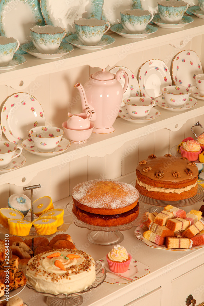 VINTAGE CHINA TEACUPS WITH CAKES