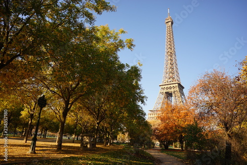 Paris Monument 389