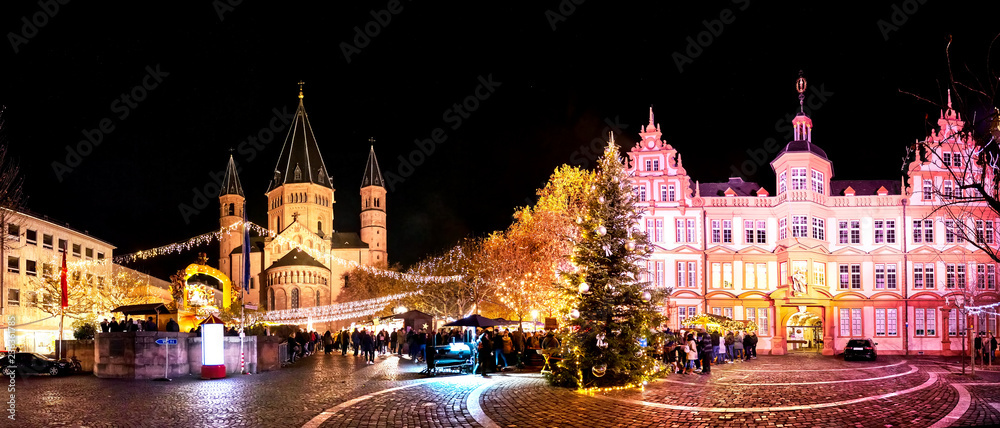 Weihnachtsmarkt in Mainz, Rheinland-Pfalz