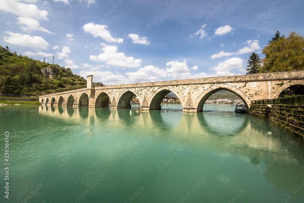 Fototapeta premium Mehmed Pasa Sokolovic Bridge in Visegrad on Drina River