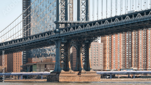 Fototapeta Naklejka Na Ścianę i Meble -  Manhattan Bridge, suspension bridge in New York City, panoramic image