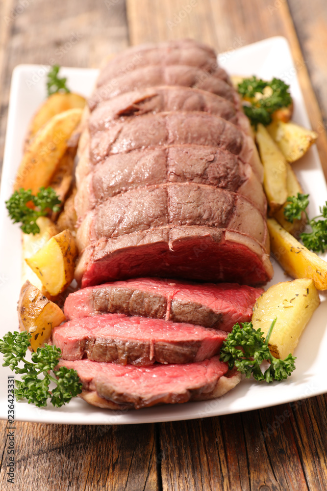 roast beef and vegetables