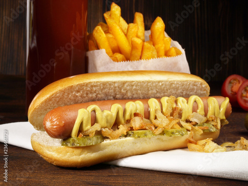 Принти на полотні Hot Dog mit Pommes Frites