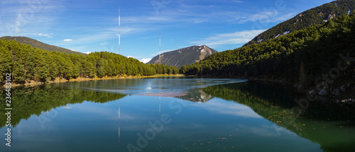 Paisaje en Engolasterses un lago en la parroquia de Encamp en el principado de Andorra, turismo en 2018